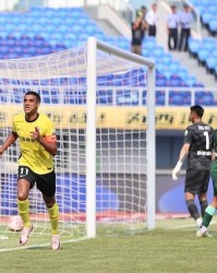 九游-【中超】阿兰2射1传董春雨送大礼 西海岸5比2浙江